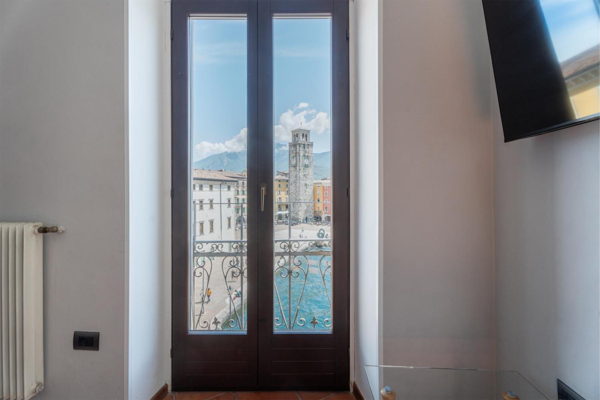 Casa La Torre, The View On The Lake Riva del Garda Dış mekan fotoğraf